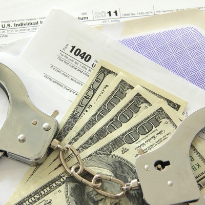 Couple Jailed for Scamming More Than a Couple Dollars From the IRS